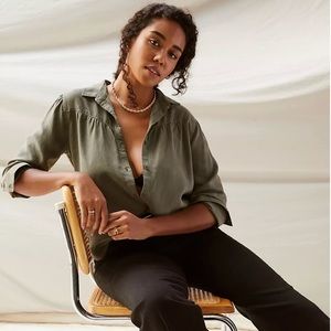 Cloth & Stone Shirred Button-down (NWT)